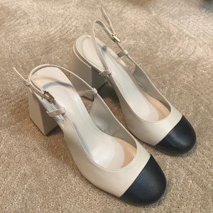 Evereve Schutz Dorthy Sling High Size 8 in Pearl/black
